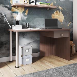 детский письменный стол