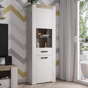 шкафы-витрины