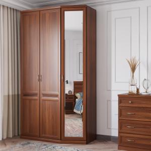 Распашные шкафы