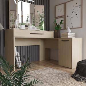 Туалетный стол