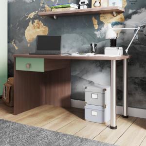 детский письменный стол