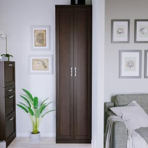 Распашные шкафы