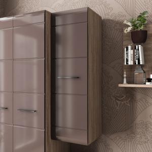 навесной шкаф в комнату