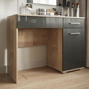 Туалетный стол