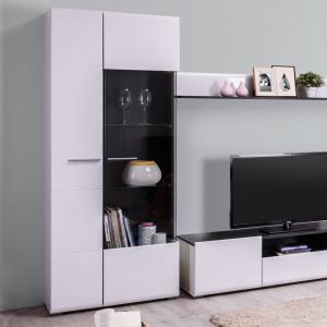 шкафы-витрины