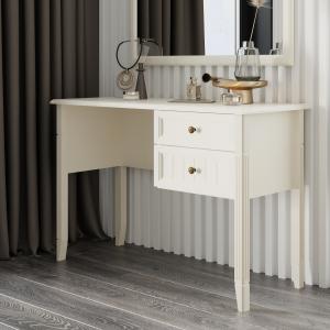 Туалетный стол