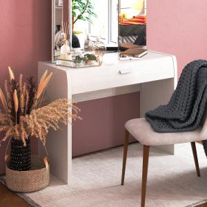 Туалетный стол