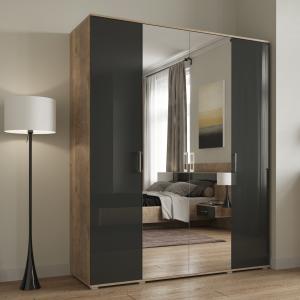 Распашные шкафы