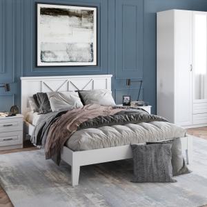 кровать в спальню