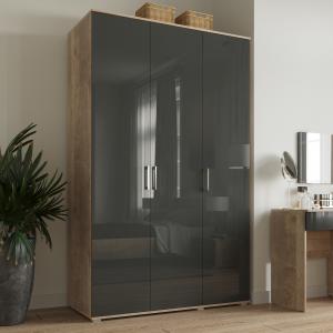 Распашные шкафы