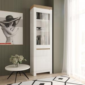 шкафы-витрины