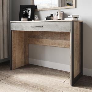 Туалетный стол