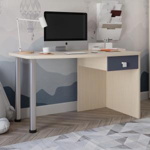 детский письменный стол