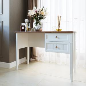 Туалетный стол