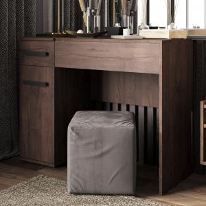 Туалетный стол