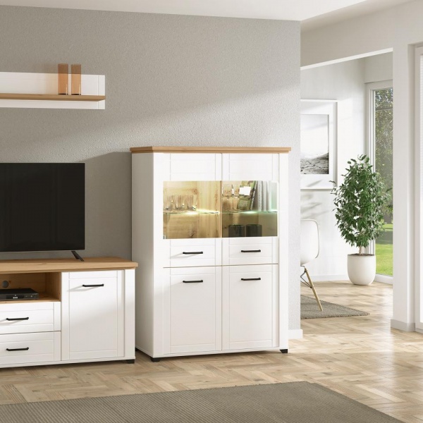 шкафы-витрины