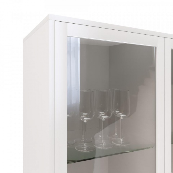 шкафы-витрины