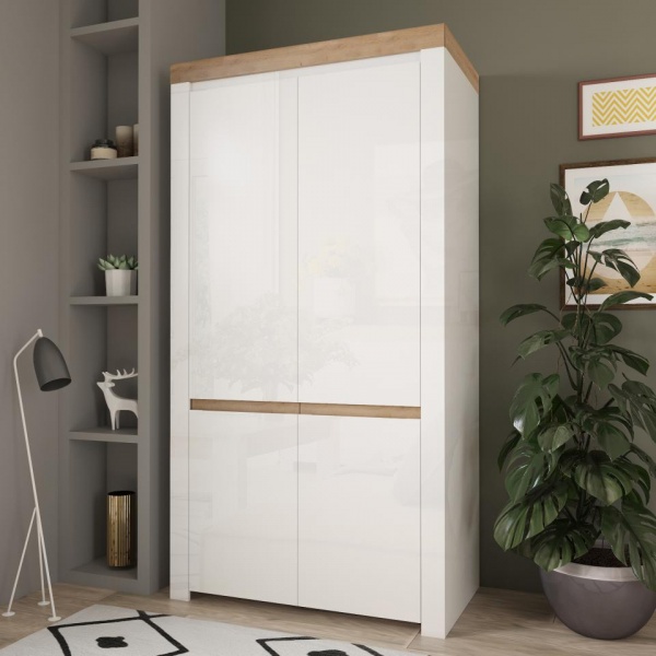 Распашные шкафы