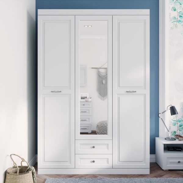 Распашные шкафы