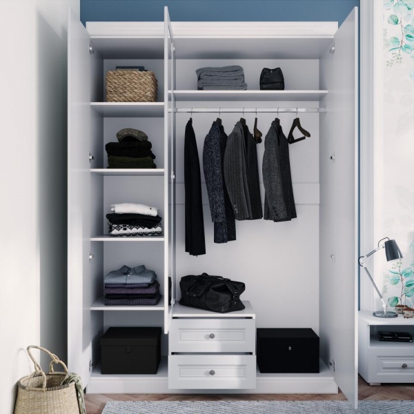 Распашные шкафы