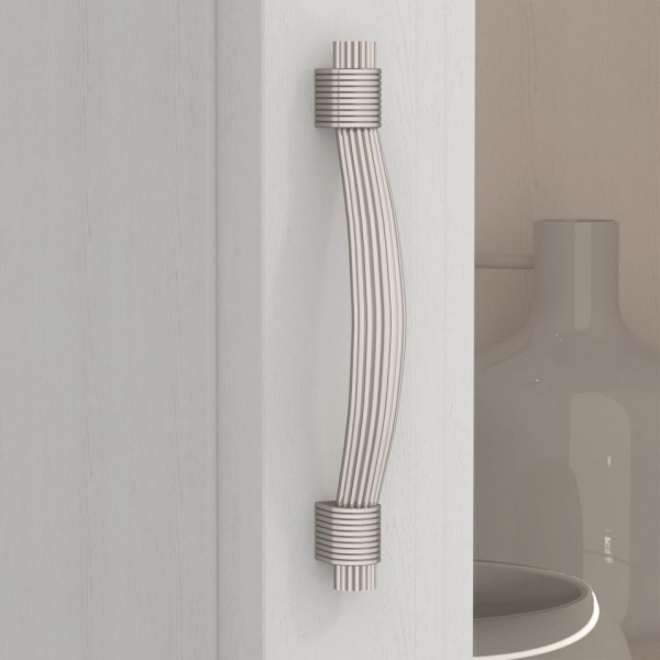 навесной шкаф в комнату