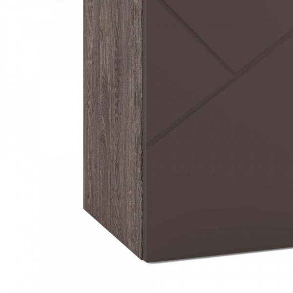 навесной шкаф в комнату