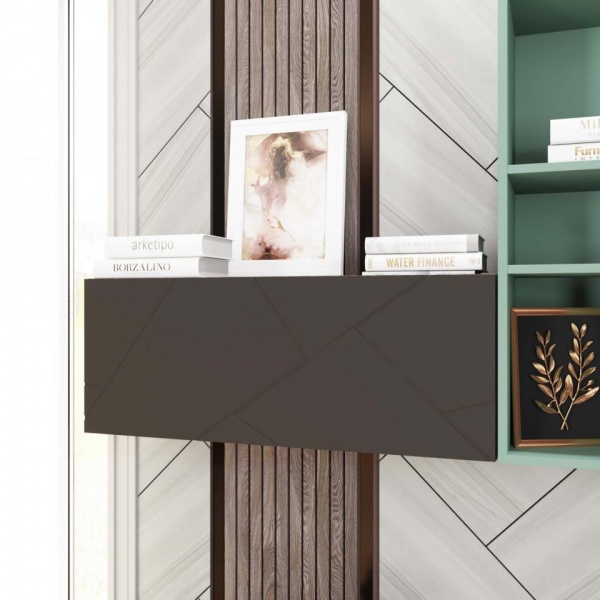 навесной шкаф в комнату