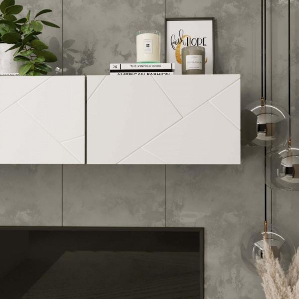 навесной шкаф в комнату