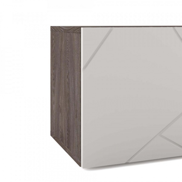 навесной шкаф в комнату