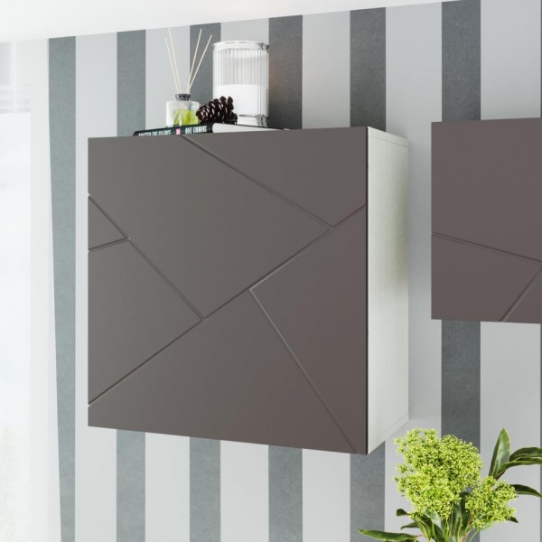 навесной шкаф в комнату