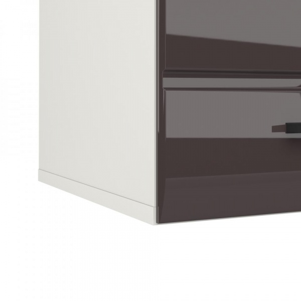 навесной шкаф в комнату