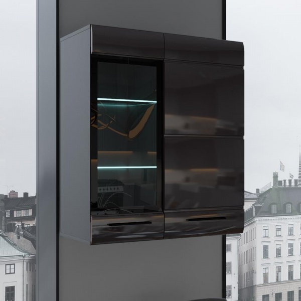 навесной шкаф в комнату