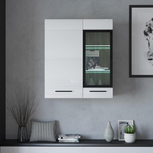 навесной шкаф в комнату