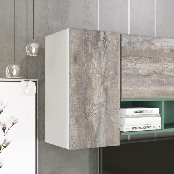 навесной шкаф в комнату