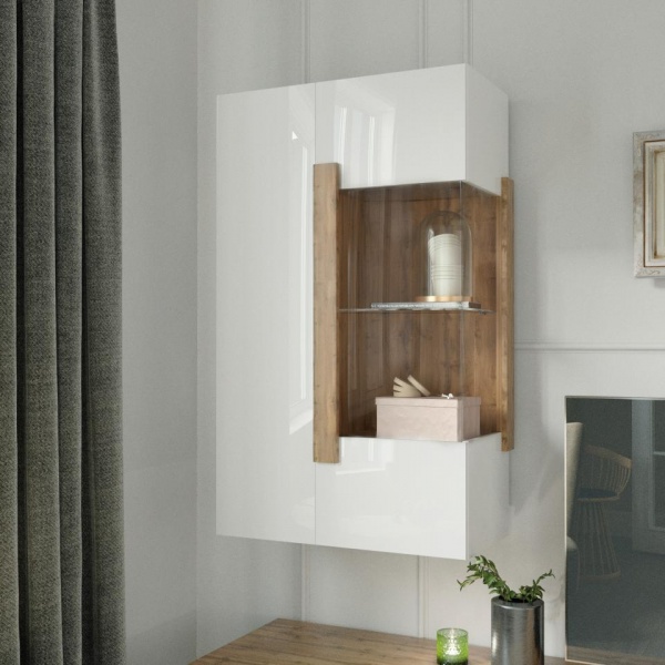 навесной шкаф в комнату