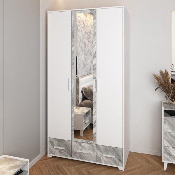 Распашные шкафы