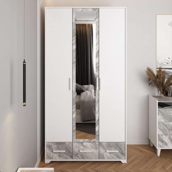 Распашные шкафы