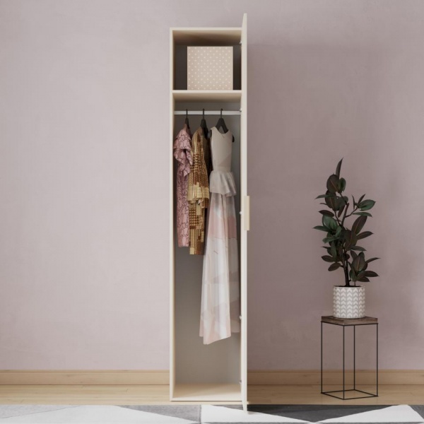 Распашные шкафы