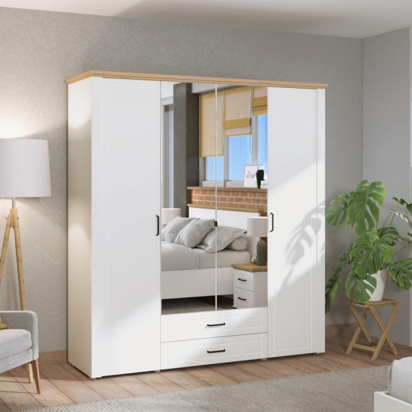 Распашные шкафы