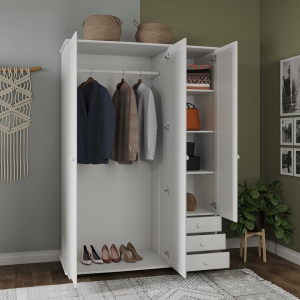 Распашные шкафы