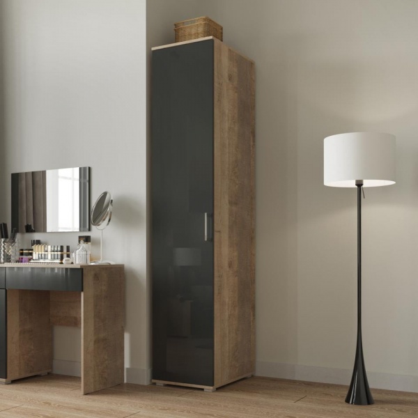 Распашные шкафы