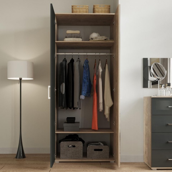 Распашные шкафы