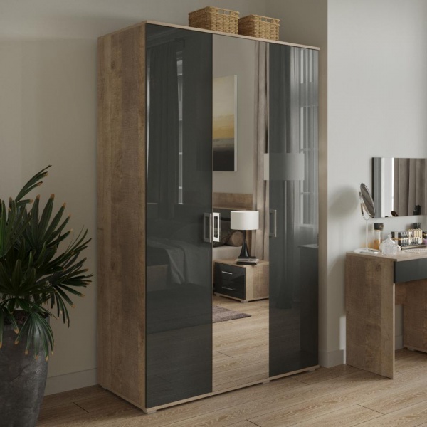 Распашные шкафы