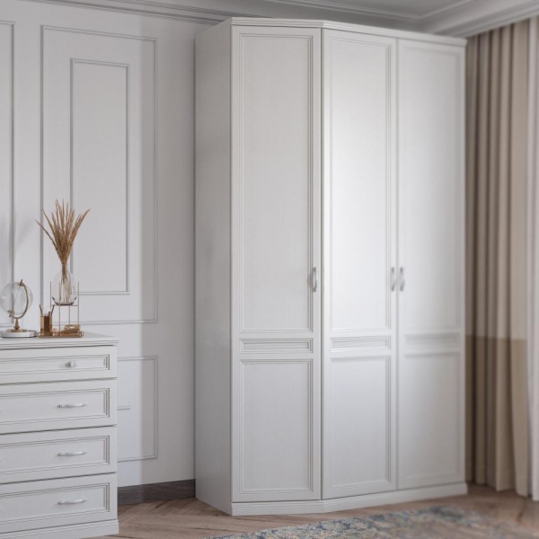 Распашные шкафы