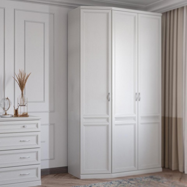 Распашные шкафы