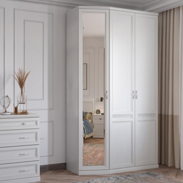 Распашные шкафы