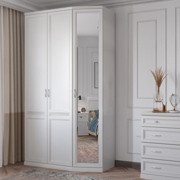 Распашные шкафы