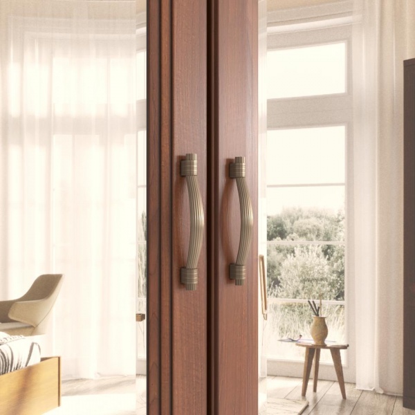 Распашные шкафы