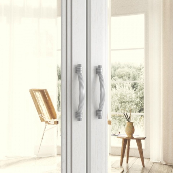 Распашные шкафы