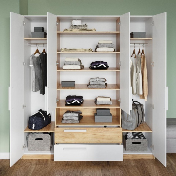 Распашные шкафы